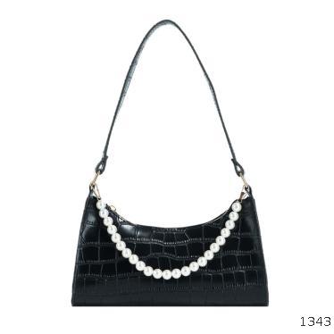 The new fashionable shoulder bag
