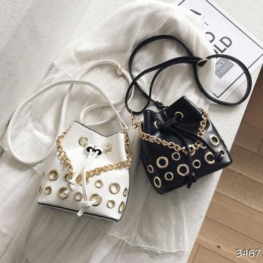 spring new Korean retro pumping bucket small bag female portable chain Single Shoulder Messenger