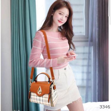 2020 new leather bag popular style foreign style student messenger with large capacity antique fairy net red small fragrance