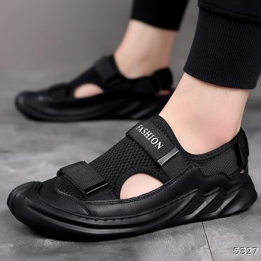  men's sandals soft sole 2022 summer new Vietnamese Roman beach shoes Baotou breathable outdoor casual shoes trend