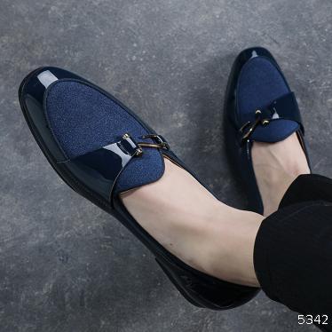 pointed casual leather shoes buckle, versatile personality, small leather shoes, male