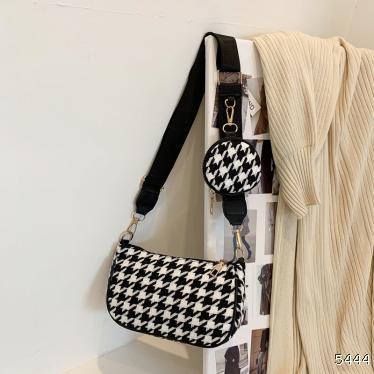  autumn and winter women's bag 2021 new one Shoulder Messenger Bag Handbag Korean ins fashion trend xiaoxiangfeng armpit bag