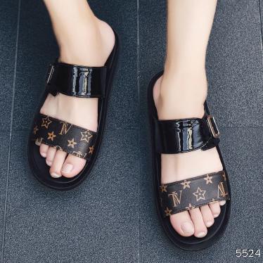  woodpecker slippers men's 2021 new fashion personality external wear flip flops men's household anti slip sandals Hong Kong wind net