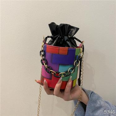  niche design bag female 2022 new fashion contrast color chain messenger bag net popular personalized cylinder bag