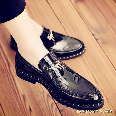  shoes, men's shoes, nightclub hairdresser, British casual shoes, men's patent leather, shiny face, pointed lazy shoes, trendy shoes