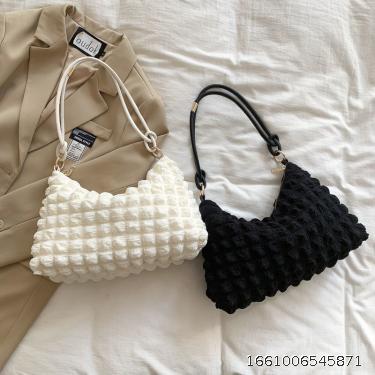  minority cloud messenger bag