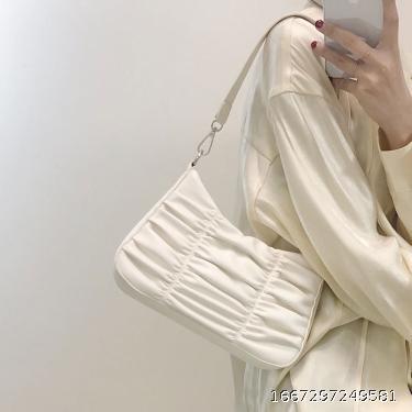 Small crowd texture one shoulder messenger bag