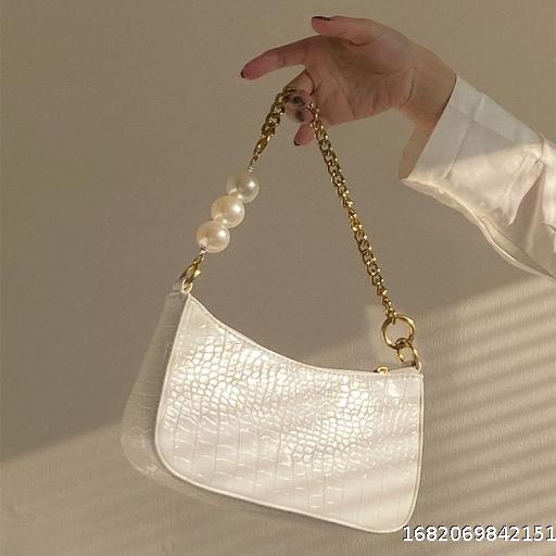 French Vintage Crocodile Pearl Chain Underarm Bag Women's New Style Versatile Western Style One Shoulder Crossbody Bag