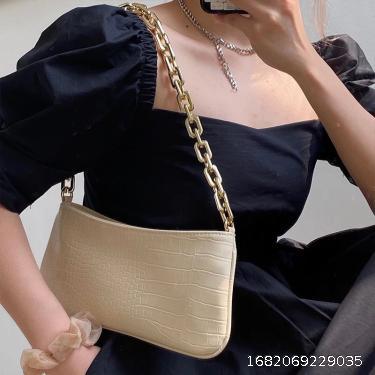 New Korean Spring/Summer Fashionable Small Bag with Crocodile Pattern Alec One Shoulder Underarm Wrap Chain Bar Small Bag