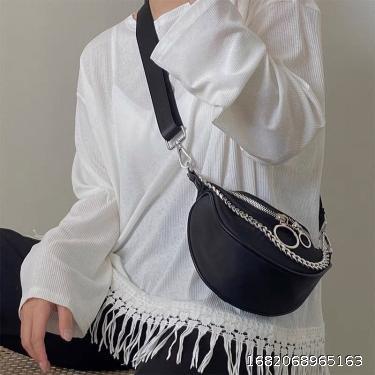ins Korean version Hong Kong style casual super hot small bag versatile diagonal cross shoulder women's bag 2021 new chain small bag