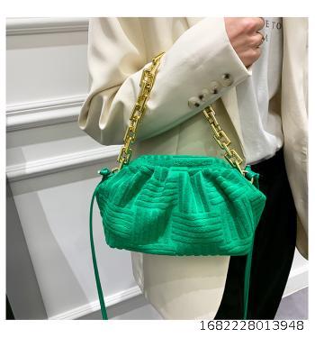 Crowd Design Bag for Women 2022 New Autumn/Winter New Versatile Crossbody Bag Plaid Fashion One Shoulder Cloud Cloth Bag