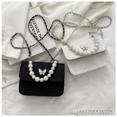 New Spring and Summer Fashionable INS Fairy Versatile One Shoulder Crossbody Pearl Chain Portable Small Square Bag
