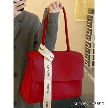 Design Red 2023 New Simple and Advanced Sense Tote Bag with Large Capacity