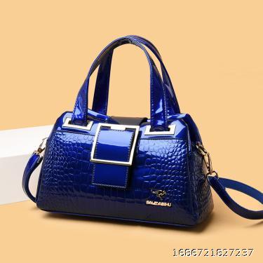 Simple and trendy one shoulder crossbody bag Fashion handbag