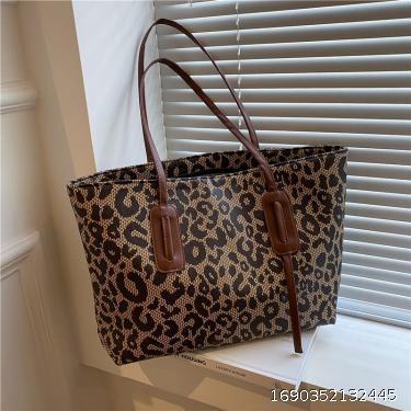 Leopard Print Big Bag Women's New Vintage Large Capacity Shoulder Bag Tidal Sensible Commuter Handheld Tote Bag