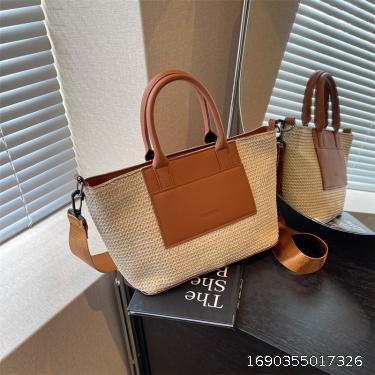 Retro large capacity straw woven bag New seaside vacation beach handbag Leisure foreign style woven crossbody bag