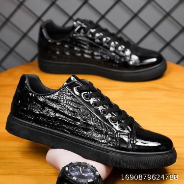 Fashion Versatile 2023 Spring and Autumn New Casual Board Shoes Versatile Sports Crocodile Leather Face Men's Shoes Low Top Shoes