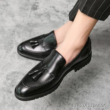 Four Seasons Leather Shoes Men's Korean Edition Trendy Pointed Fashion Shoes