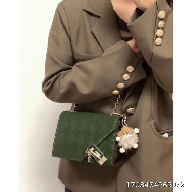 High end Small Bag Women's Velvet Crossbody Bag Diamond Grid Chain One Shoulder Fashionable Small Square Bag