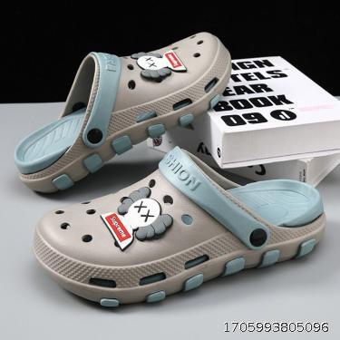 Hole Shoes Men's Fashion Summer New Soft Sole Breathable Beach Outwear Wear Durable Trendy Thick Sole Sandals