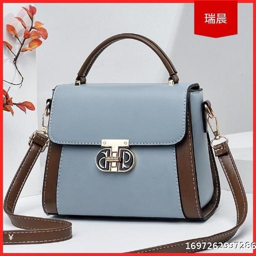 New small bag, large capacity, high-end feel, portable crossbody bag, fashionable and versatile, women's small square bag, Korean version, trendy and trendy