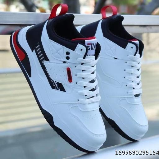 Shoes Men's Autumn and Winter New Leather Waterproof Sports Shoes Korean Version Trend Casual Shoes Soft Sole Anti slip and Odor Resistant Running Shoes