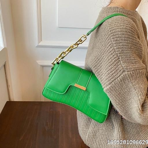 Popular Contrast Color Crossbody Bag Casual and Fashionable One Shoulder Underarm Small Square Bag