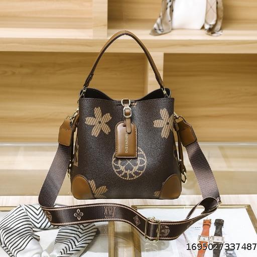 Texture printed shoulder bag Women's fashionable shoulder crossbody bag