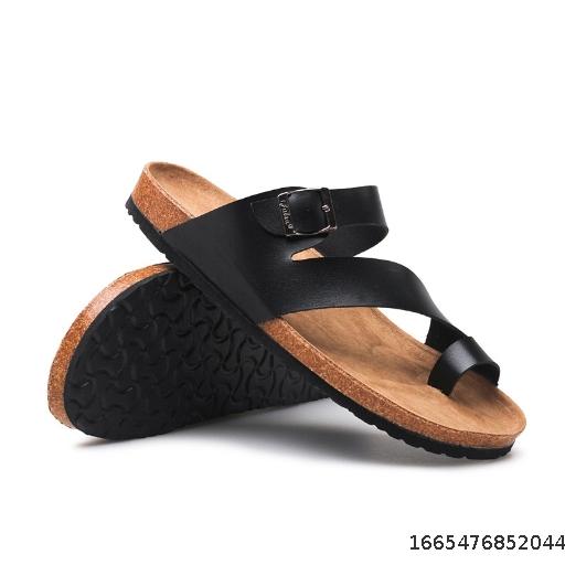 Cork slippers Men wear beach sandals outside their feet