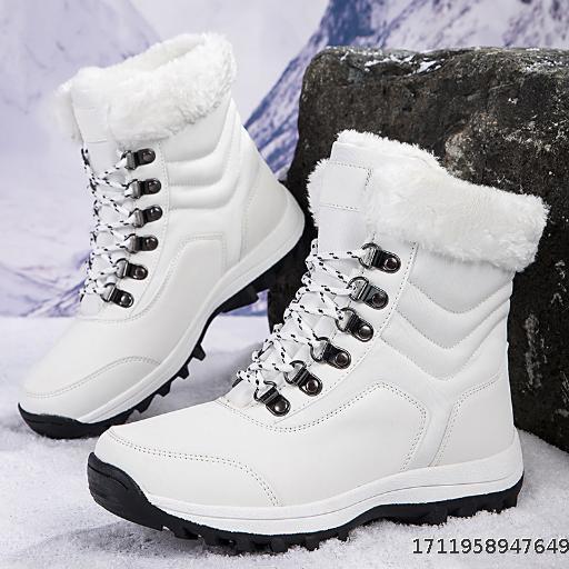 Cold and warm, plush and thick snow boots