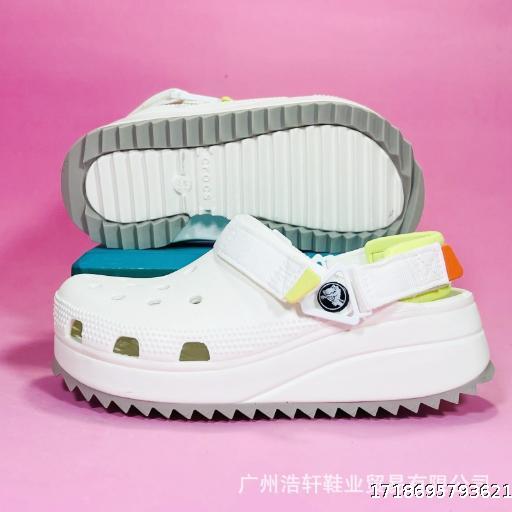 Men's and Women's Classic Cool Walking Kluge Anti slip and Wear resistant Beach Sandals and Slippers Summer New Thick Sole Wear resistant Hole Shoes