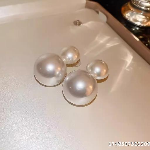  (small top and large bottom) round pearl  earrings