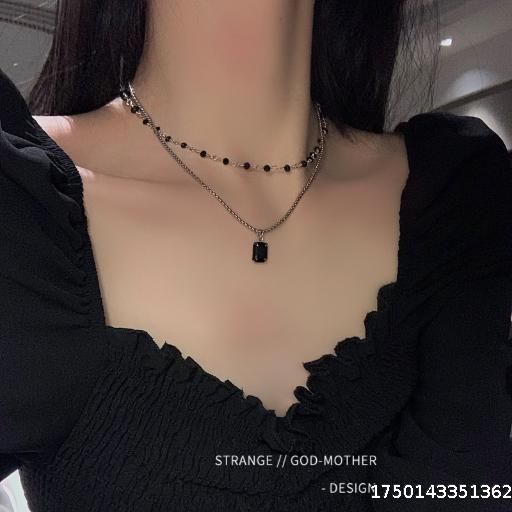 Black Hao Stone Beaded Necklace Double layered Stacked Chain Clavicle Chain