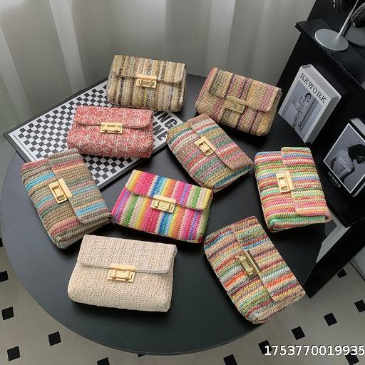 Hot-selling bags 2025 woven ins messenger bag niche trendy straw bag summer color splicing chain bag
