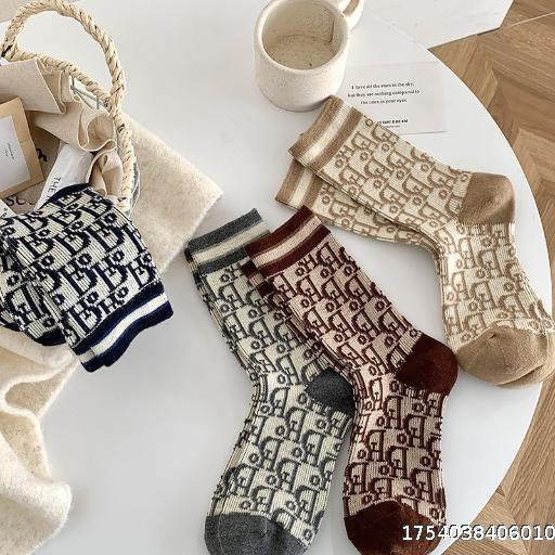 Women's cashmere socks with full-print letters, fashionable and stylish outerwear