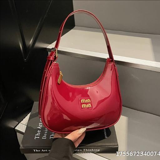New 2025 Autumn/Winter Bag Female Niche Design Single Shoulder Crossbody Bag Fashion Versatile Underarm Bag Handbag