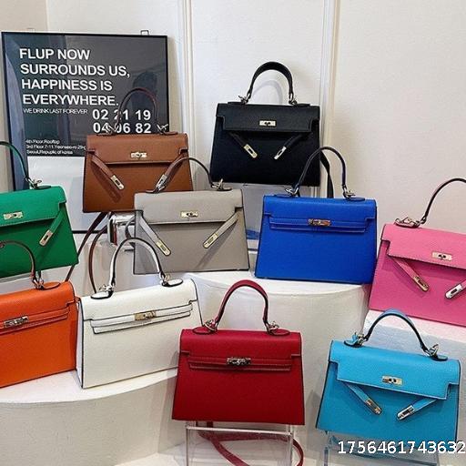 Korean version of urban minimalist style handbag 2025 early autumn new item solid color large capacity women's shoulder crossbody bag