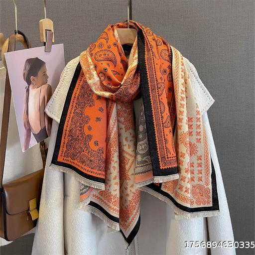 Autumn New Retro Style Fashion Printed Scarf Women's Double Color Splicing Design Imitation Cashmere Warm and Cold Keeping Big Shawl
