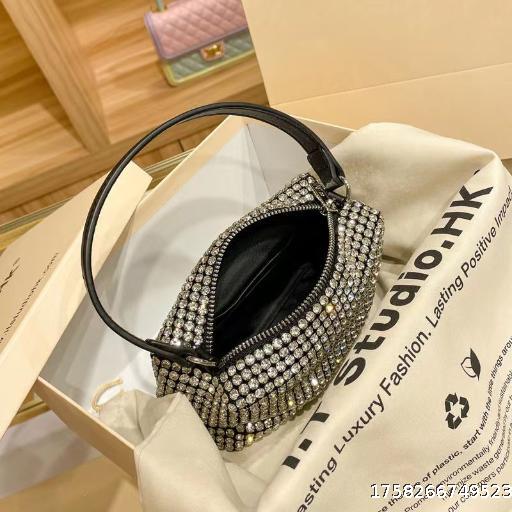 Simple Water Diamond Bag 2022 New Women's Bag Summer Bright Crystal Shining Texture Niche Diamond Set Handbag Single Shoulder Crossbody Bag