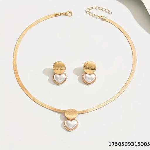 Fashion Creative Fashion Heart Shaped Design Women's Jewelry Set Snake Bone Chain Necklace and Earrings