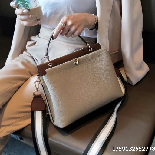  Cowhide Women's Bag Large Capacity Soft Cowhide Simple and Versatile Shoulder Bag Business Commuter