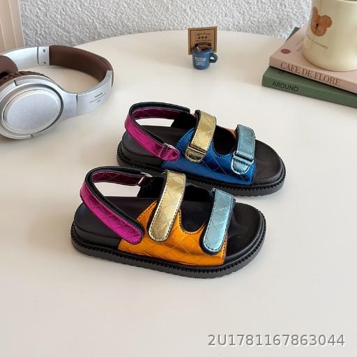 2026 Summer New Style Versatile Girls' Cool Color Sandals Men's and Women's Middle and Large Children's Outdoor Beach Shoes Girls' Shoes