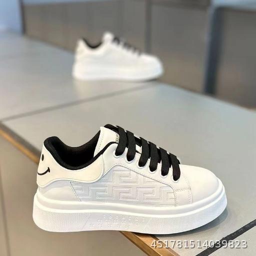  Breathable Little White Shoes for Male Students, Trendy and Versatile Thick soled Sports Shoes