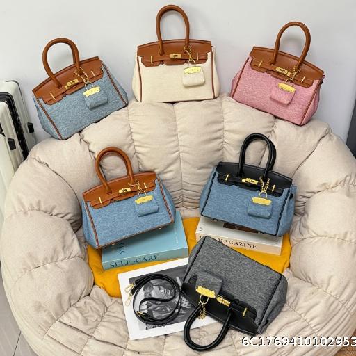 Womenhandbag Large Capacity 2025 New Fashion Handheld Single Shoulder Crossover Platinum Bag