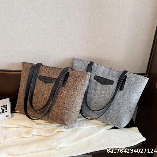Autumn/Winter Bag Women's 2025 Korean Edition New Simple Large Capacity Light Retro Art Shoulder Bag Tote Bag Handbag