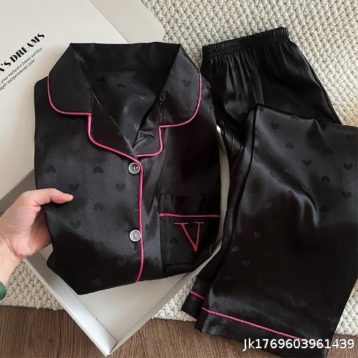 Light Luxury Luxury Luxury Ins Style Love Jacquard Style Fashion Ice Silk Pajamas Women's Summer Short sleeved Set Real Shot Wholesale