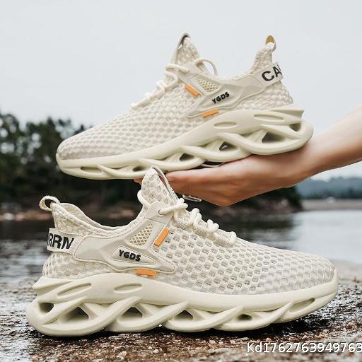 2025 Summer New Mesh Men's Sports Board Shoes Breathable Casual Simple Board Shoes Youth Summer Running Shoes