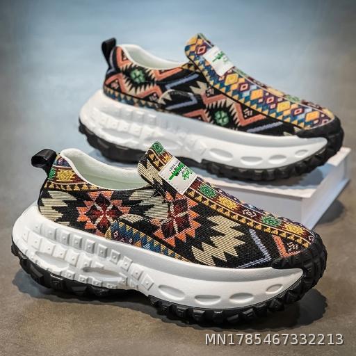 Men's Shoes New Breathable Embroidered Dad Shoes Thick soled Height Raising Lazy Footsteps Casual Sports Shoes Trendy Shoes