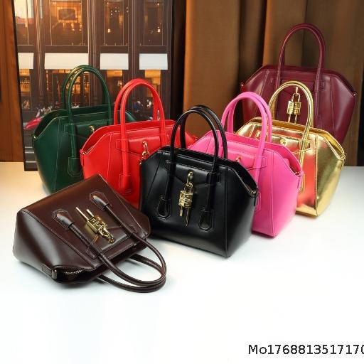  Trendy Casual Metal Lock Head Handbag 2026 New Light Luxury Large Capacity Single Shoulder Crossover Boston Bag