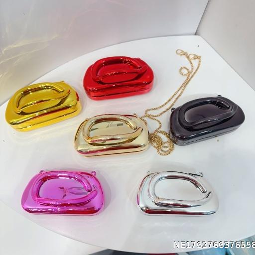 2025 Internet celebrity small chain change dinner bag acrylic bag mini mouth red envelope hand-held crossbody bag